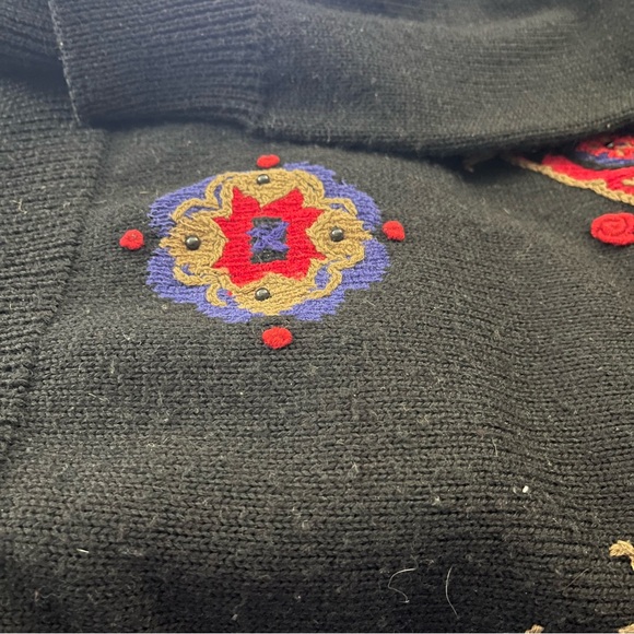 Vintage 80s Koret Petites Embroidered Knit Sweater Beaded Tapestry Motif Black M - Picture 4 of 5